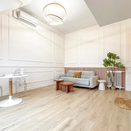 Apartment Lv2 Au Coeur De L'avenue Des Champs-elysees Arc De Triomphe
